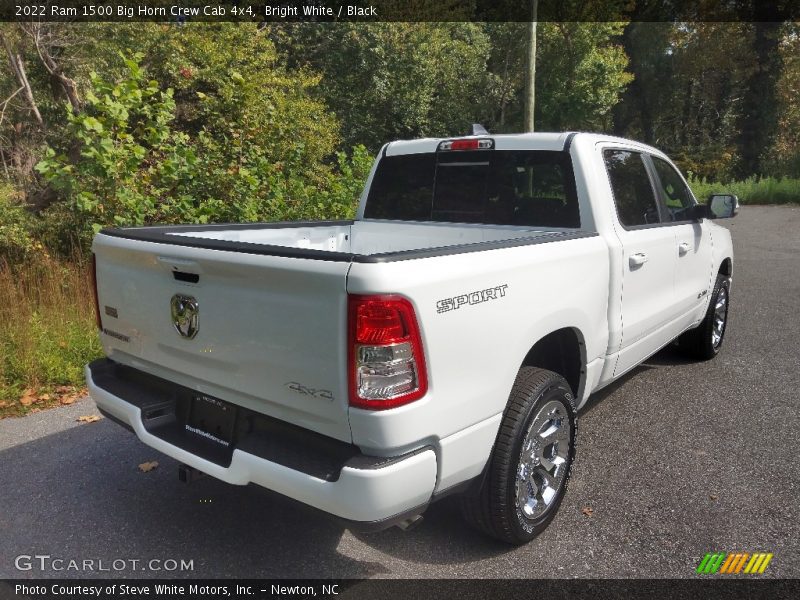 Bright White / Black 2022 Ram 1500 Big Horn Crew Cab 4x4