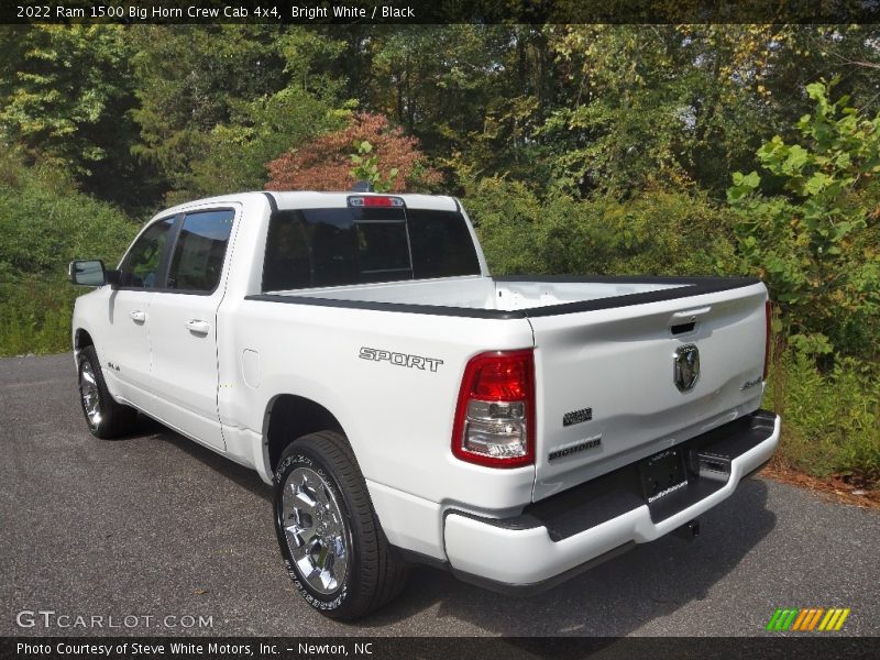 Bright White / Black 2022 Ram 1500 Big Horn Crew Cab 4x4