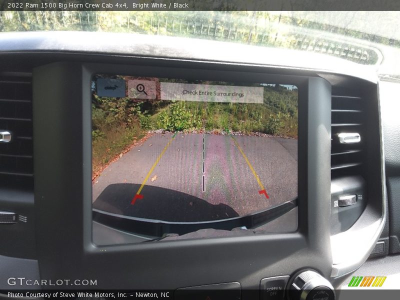 Bright White / Black 2022 Ram 1500 Big Horn Crew Cab 4x4