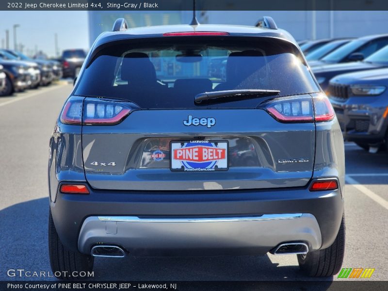 Sting-Gray / Black 2022 Jeep Cherokee Limited 4x4