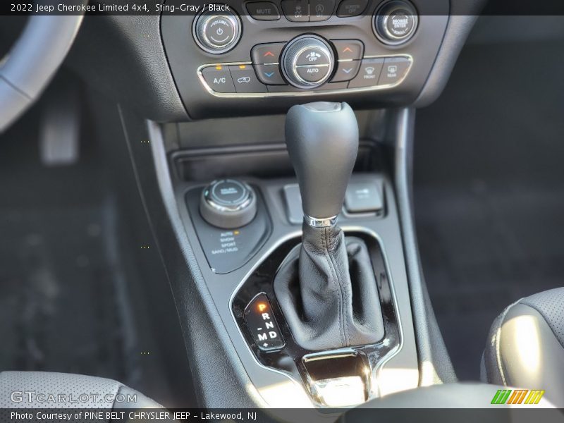 Sting-Gray / Black 2022 Jeep Cherokee Limited 4x4