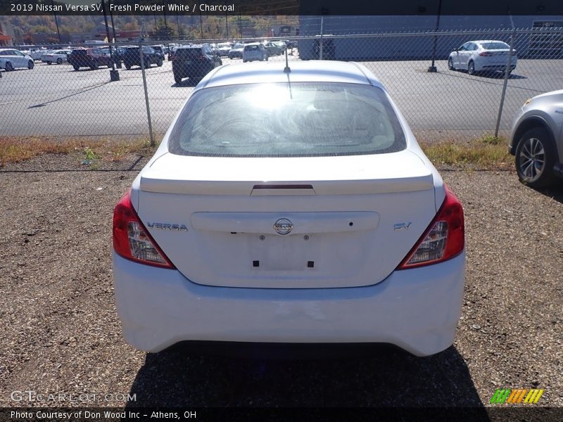 Fresh Powder White / Charcoal 2019 Nissan Versa SV