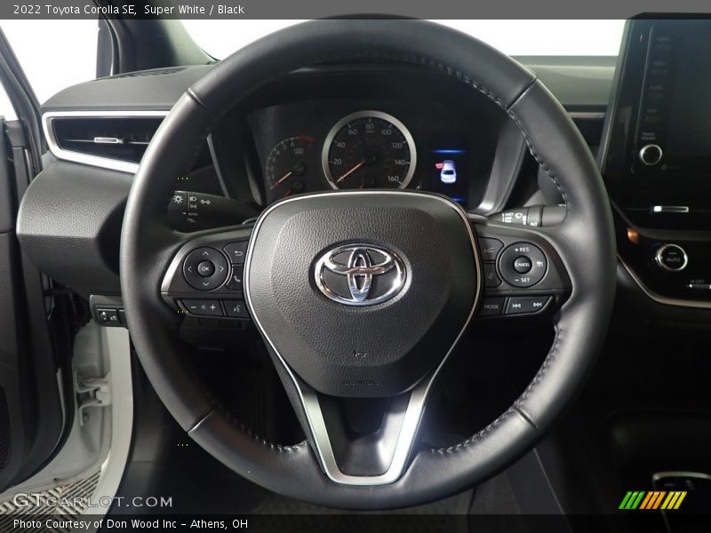 Super White / Black 2022 Toyota Corolla SE