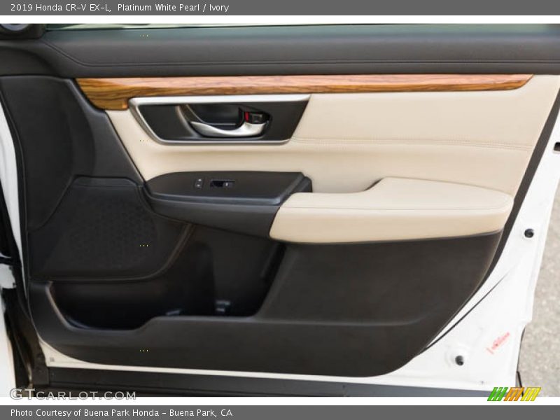 Platinum White Pearl / Ivory 2019 Honda CR-V EX-L