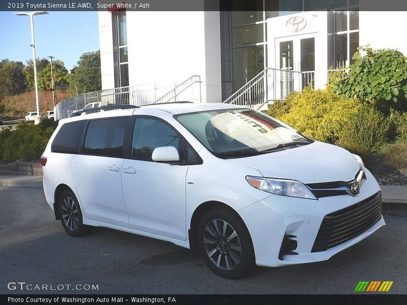 Super White / Ash 2019 Toyota Sienna LE AWD