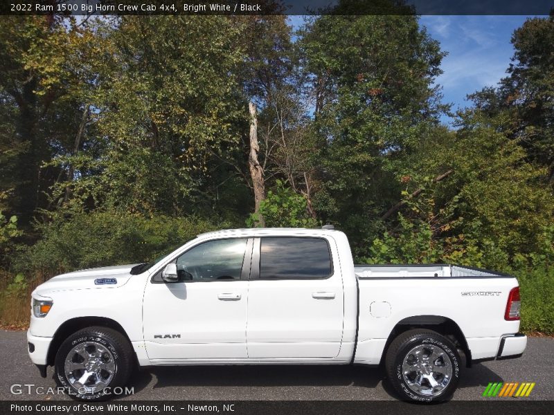 Bright White / Black 2022 Ram 1500 Big Horn Crew Cab 4x4