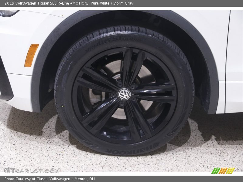 Pure White / Storm Gray 2019 Volkswagen Tiguan SEL R-Line 4MOTION