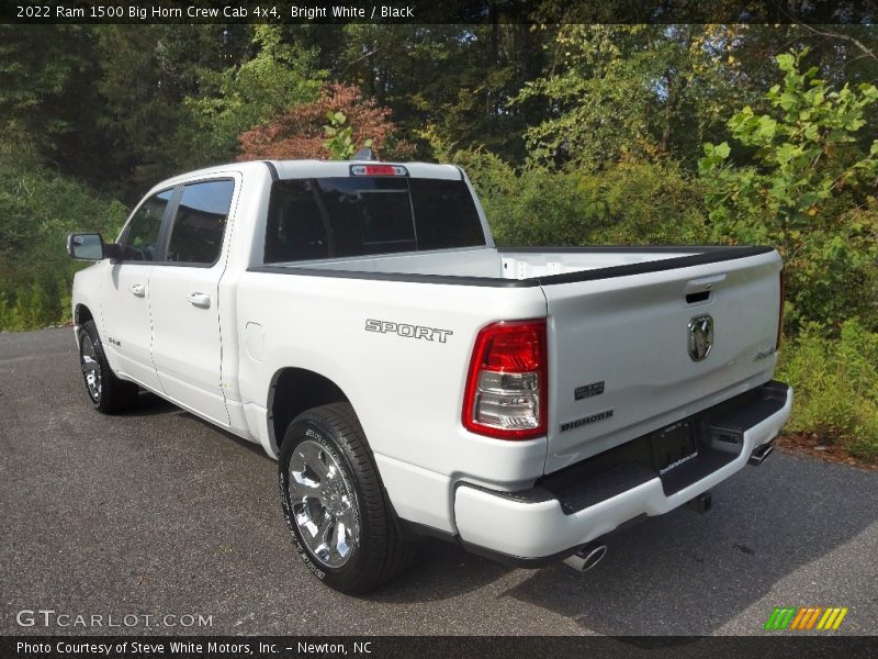 Bright White / Black 2022 Ram 1500 Big Horn Crew Cab 4x4