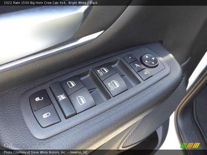 Bright White / Black 2022 Ram 1500 Big Horn Crew Cab 4x4