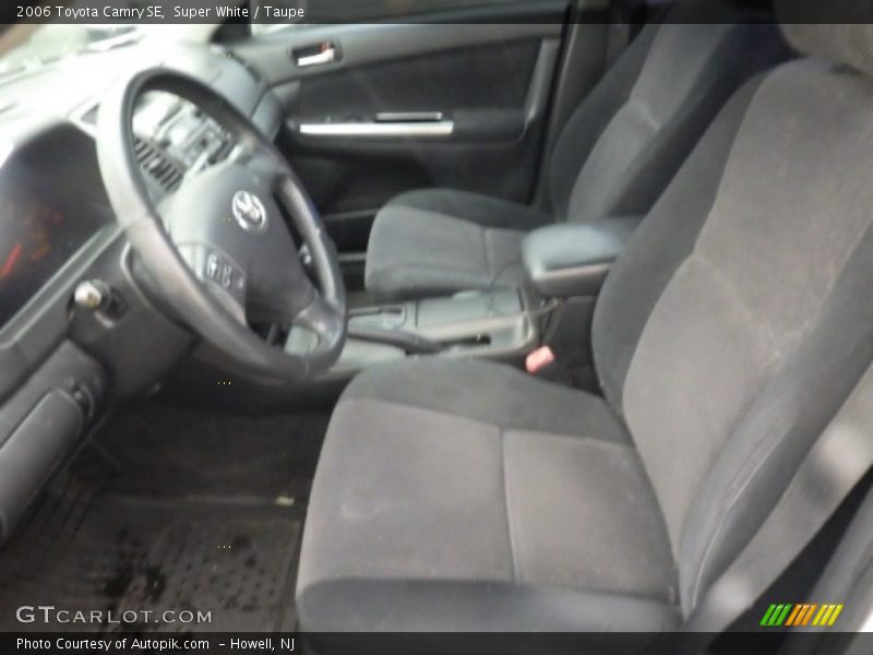 Super White / Taupe 2006 Toyota Camry SE