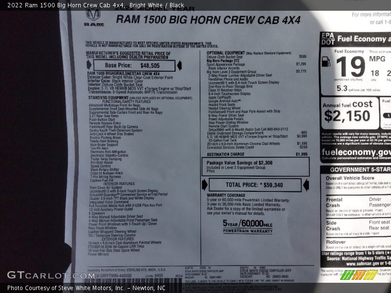 Bright White / Black 2022 Ram 1500 Big Horn Crew Cab 4x4