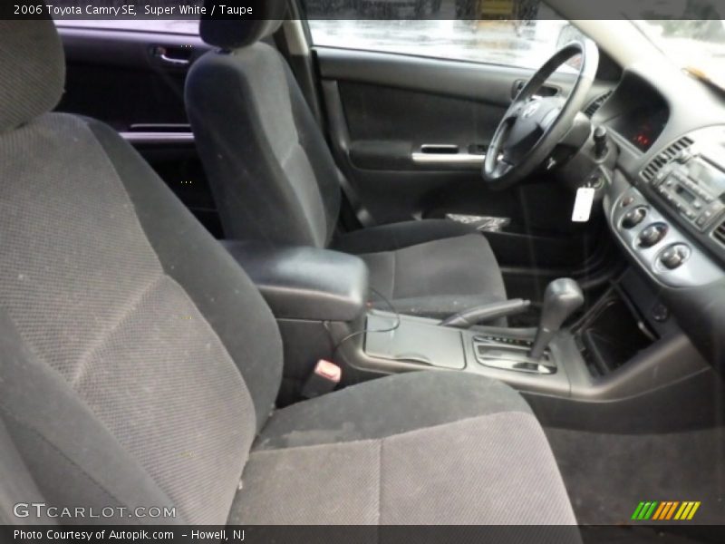 Super White / Taupe 2006 Toyota Camry SE