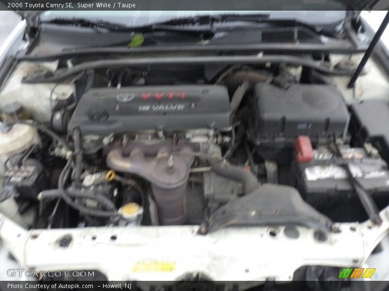 Super White / Taupe 2006 Toyota Camry SE