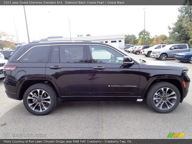  2023 Grand Cherokee Overland 4x4 Diamond Black Crystal Pearl