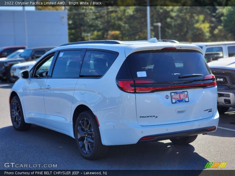 Bright White / Black 2022 Chrysler Pacifica Limited AWD