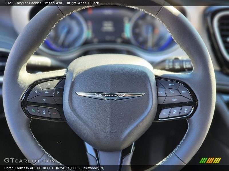 Bright White / Black 2022 Chrysler Pacifica Limited AWD