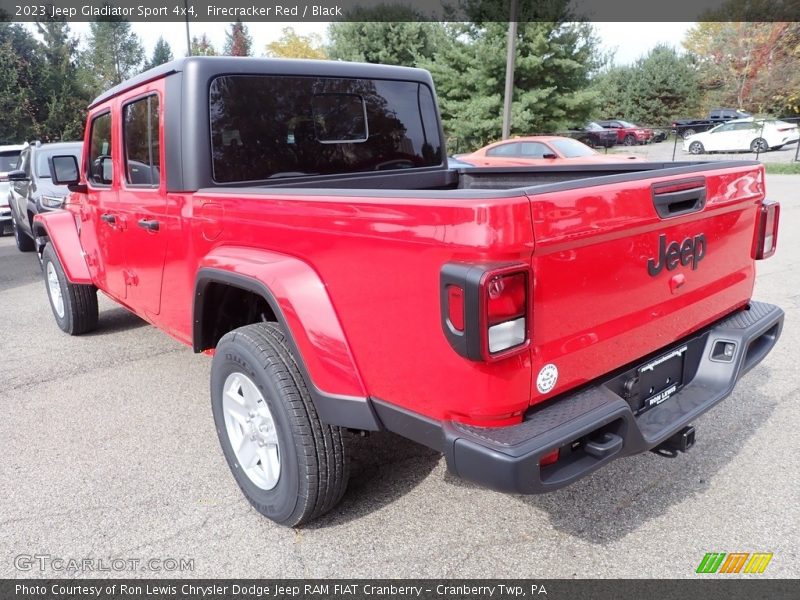 Firecracker Red / Black 2023 Jeep Gladiator Sport 4x4