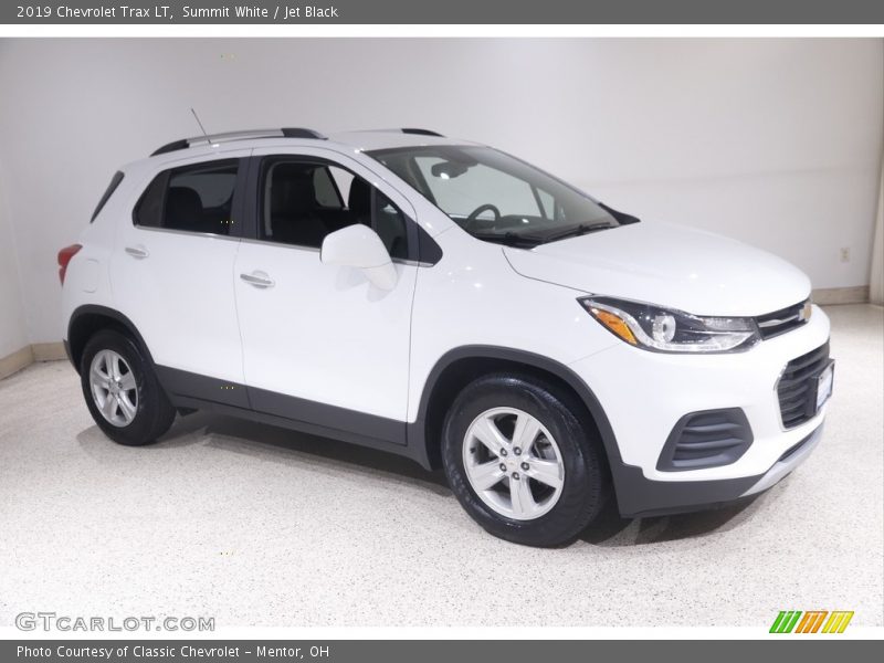 Summit White / Jet Black 2019 Chevrolet Trax LT