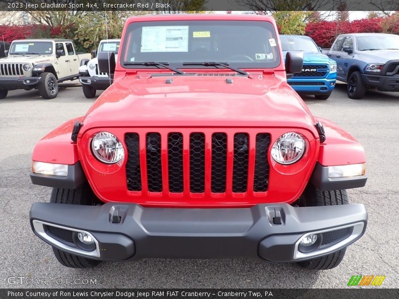 Firecracker Red / Black 2023 Jeep Gladiator Sport 4x4