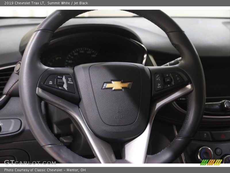 Summit White / Jet Black 2019 Chevrolet Trax LT