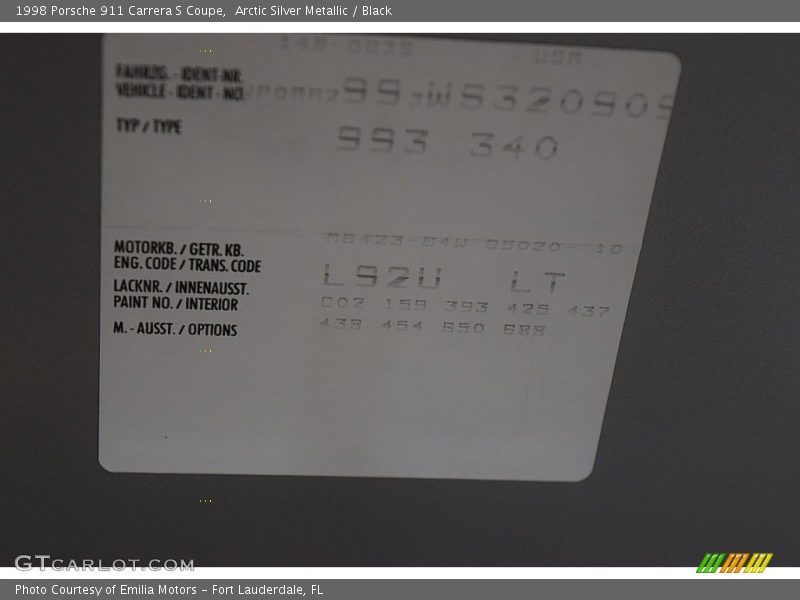 Arctic Silver Metallic / Black 1998 Porsche 911 Carrera S Coupe