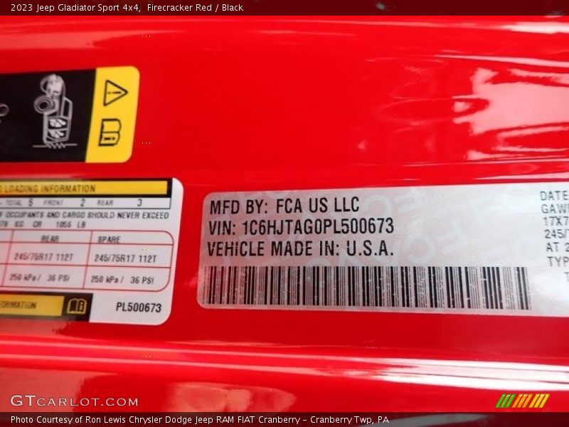 Firecracker Red / Black 2023 Jeep Gladiator Sport 4x4