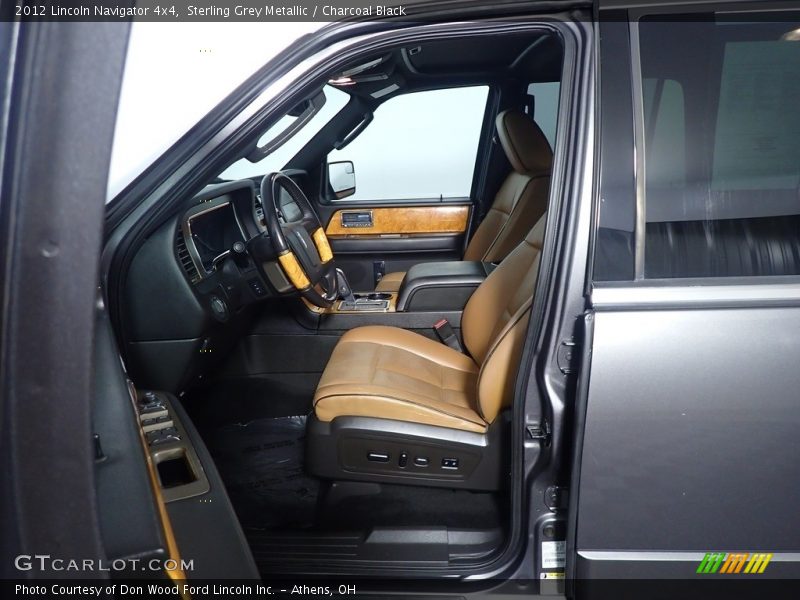 Sterling Grey Metallic / Charcoal Black 2012 Lincoln Navigator 4x4