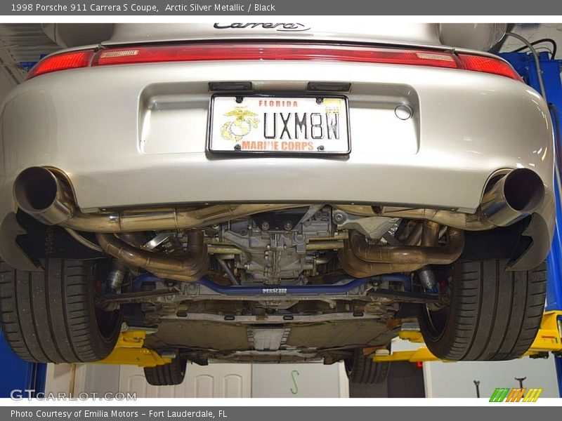 Undercarriage of 1998 911 Carrera S Coupe