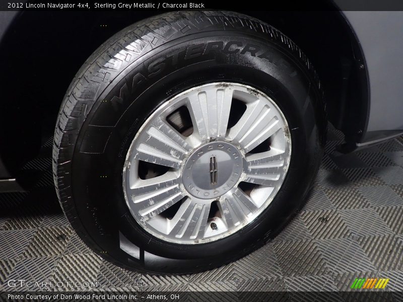 Sterling Grey Metallic / Charcoal Black 2012 Lincoln Navigator 4x4