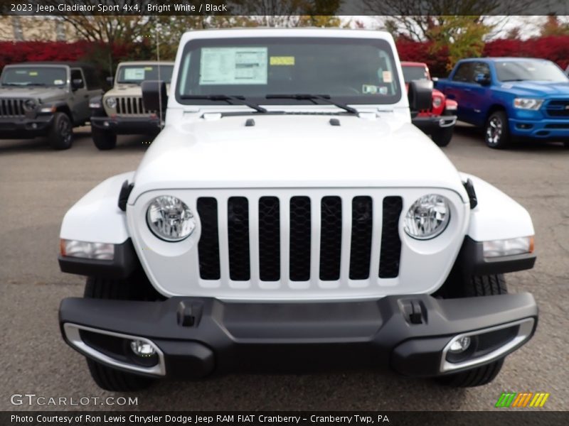 Bright White / Black 2023 Jeep Gladiator Sport 4x4