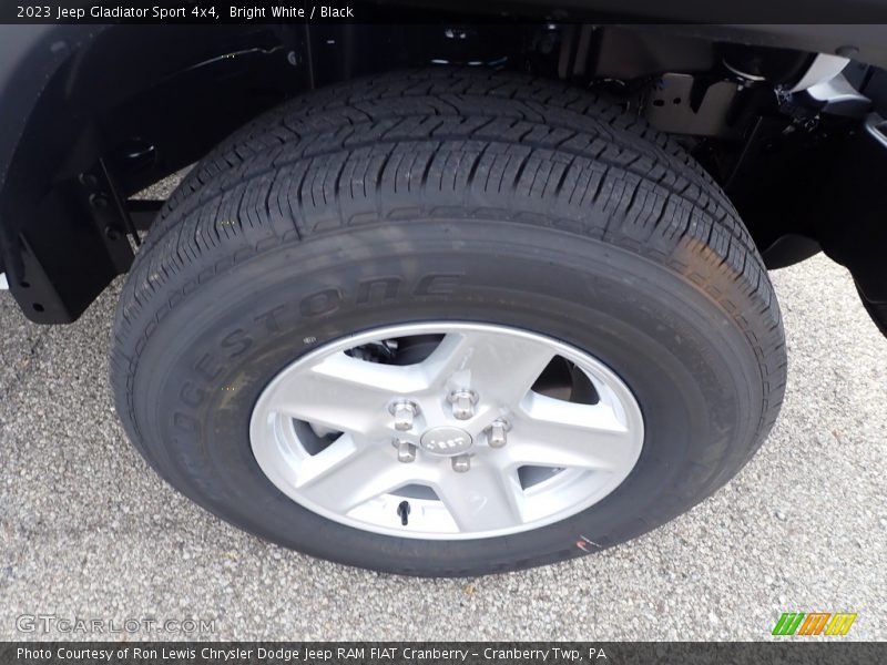 Bright White / Black 2023 Jeep Gladiator Sport 4x4