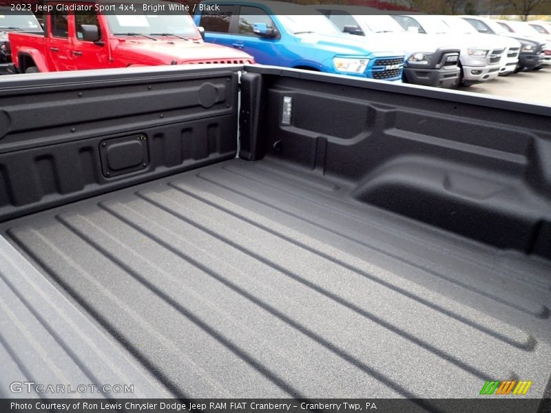 Bright White / Black 2023 Jeep Gladiator Sport 4x4