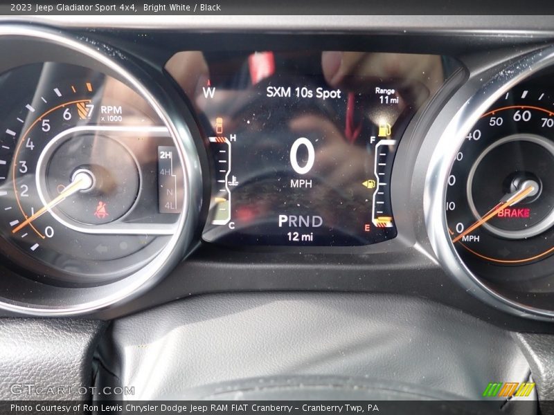 Bright White / Black 2023 Jeep Gladiator Sport 4x4