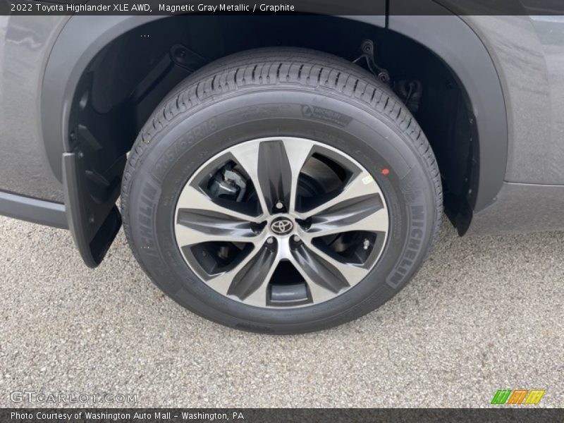  2022 Highlander XLE AWD Wheel