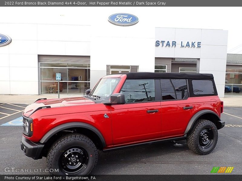 Hot Pepper Red Metallic / Dark Space Gray 2022 Ford Bronco Black Diamond 4x4 4-Door