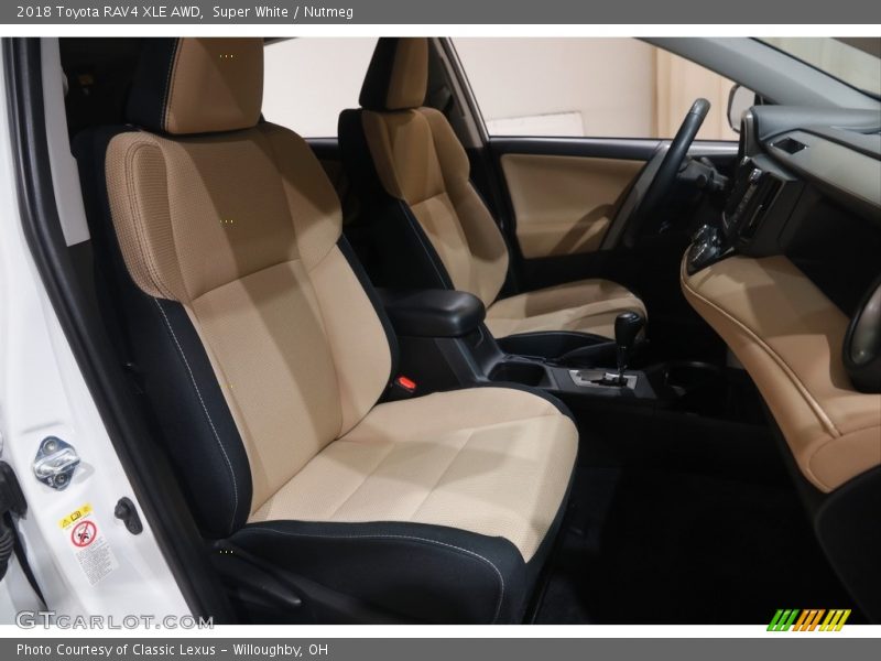 Super White / Nutmeg 2018 Toyota RAV4 XLE AWD
