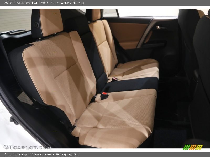 Super White / Nutmeg 2018 Toyota RAV4 XLE AWD