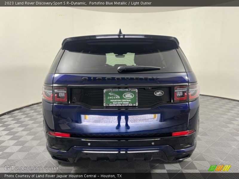 Portofino Blue Metallic / Light Oyster 2023 Land Rover Discovery Sport S R-Dynamic