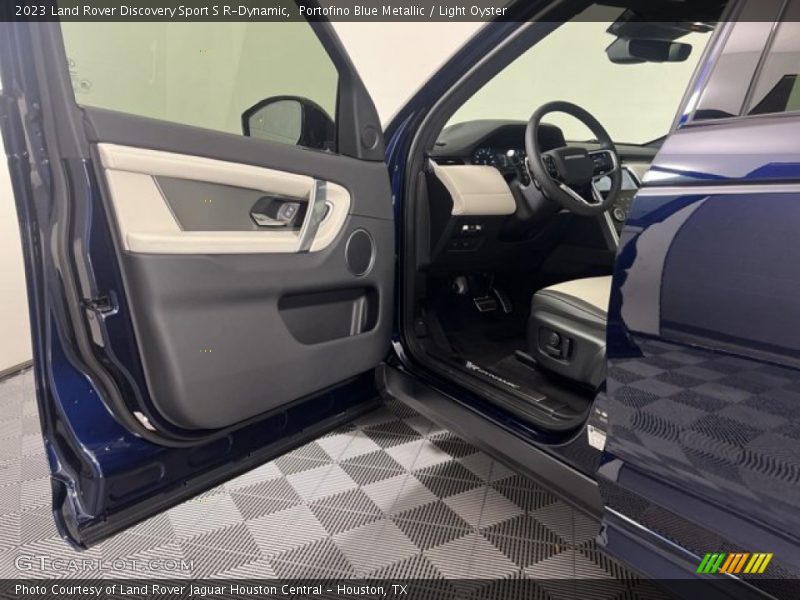 Portofino Blue Metallic / Light Oyster 2023 Land Rover Discovery Sport S R-Dynamic