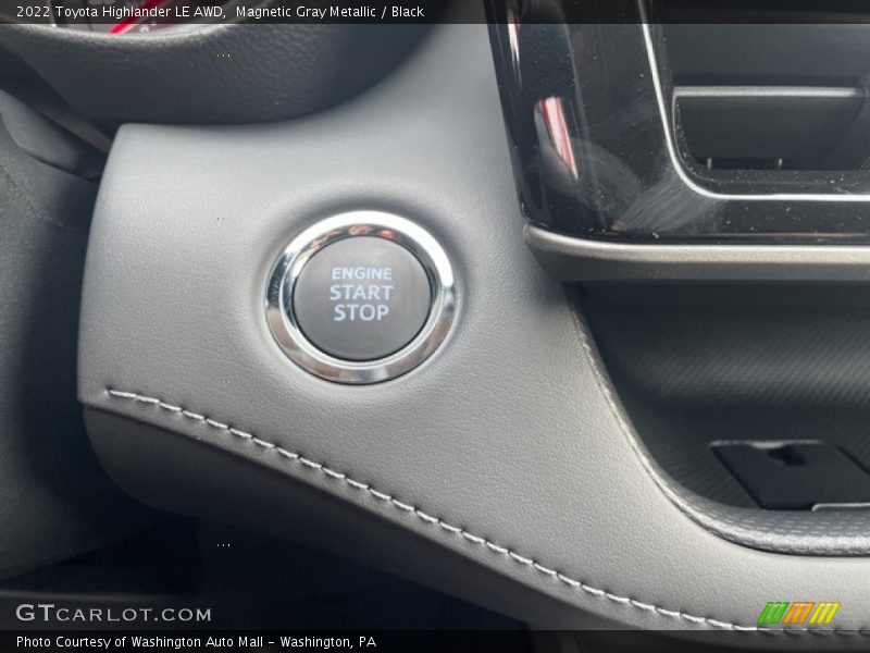 Magnetic Gray Metallic / Black 2022 Toyota Highlander LE AWD