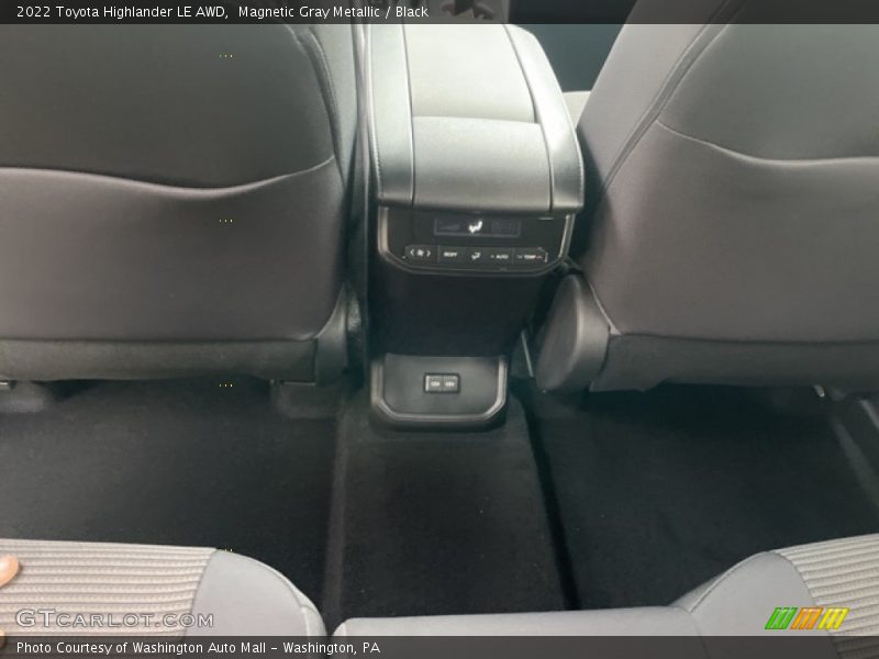 Magnetic Gray Metallic / Black 2022 Toyota Highlander LE AWD