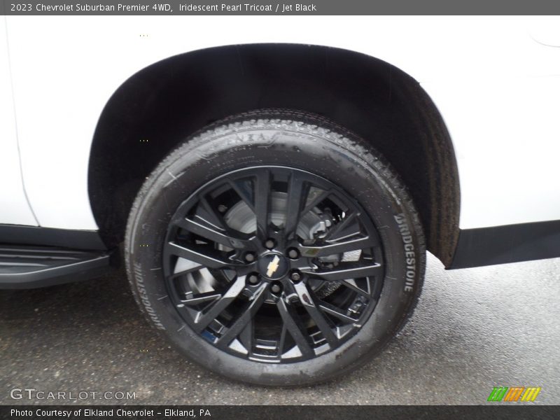 Iridescent Pearl Tricoat / Jet Black 2023 Chevrolet Suburban Premier 4WD