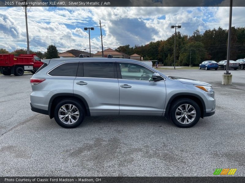 Silver Sky Metallic / Ash 2015 Toyota Highlander XLE AWD