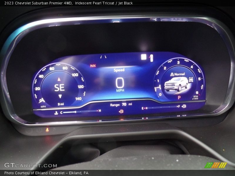 Iridescent Pearl Tricoat / Jet Black 2023 Chevrolet Suburban Premier 4WD