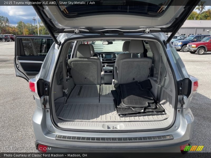 Silver Sky Metallic / Ash 2015 Toyota Highlander XLE AWD