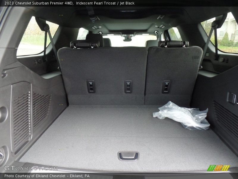 Iridescent Pearl Tricoat / Jet Black 2023 Chevrolet Suburban Premier 4WD