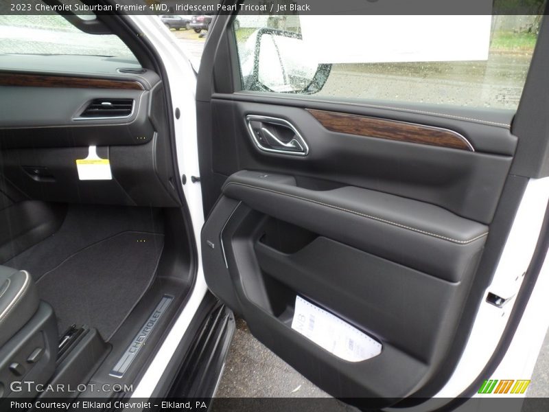 Iridescent Pearl Tricoat / Jet Black 2023 Chevrolet Suburban Premier 4WD