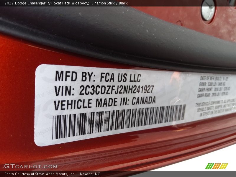 Sinamon Stick / Black 2022 Dodge Challenger R/T Scat Pack Widebody