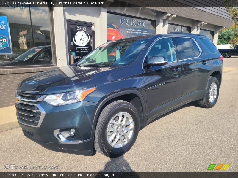 Graphite Metallic / Jet Black 2020 Chevrolet Traverse LT