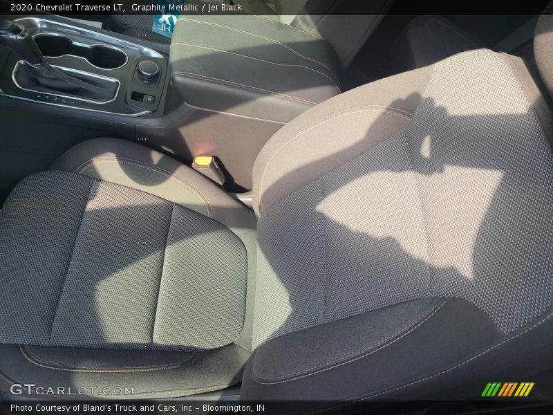 Graphite Metallic / Jet Black 2020 Chevrolet Traverse LT
